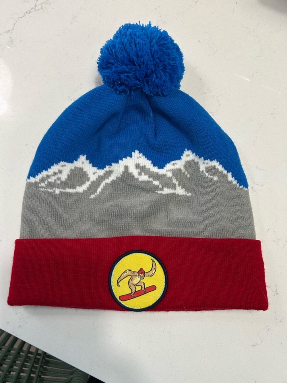 Woman’s  toque with Mountain Design - Blue/Gray/Red
